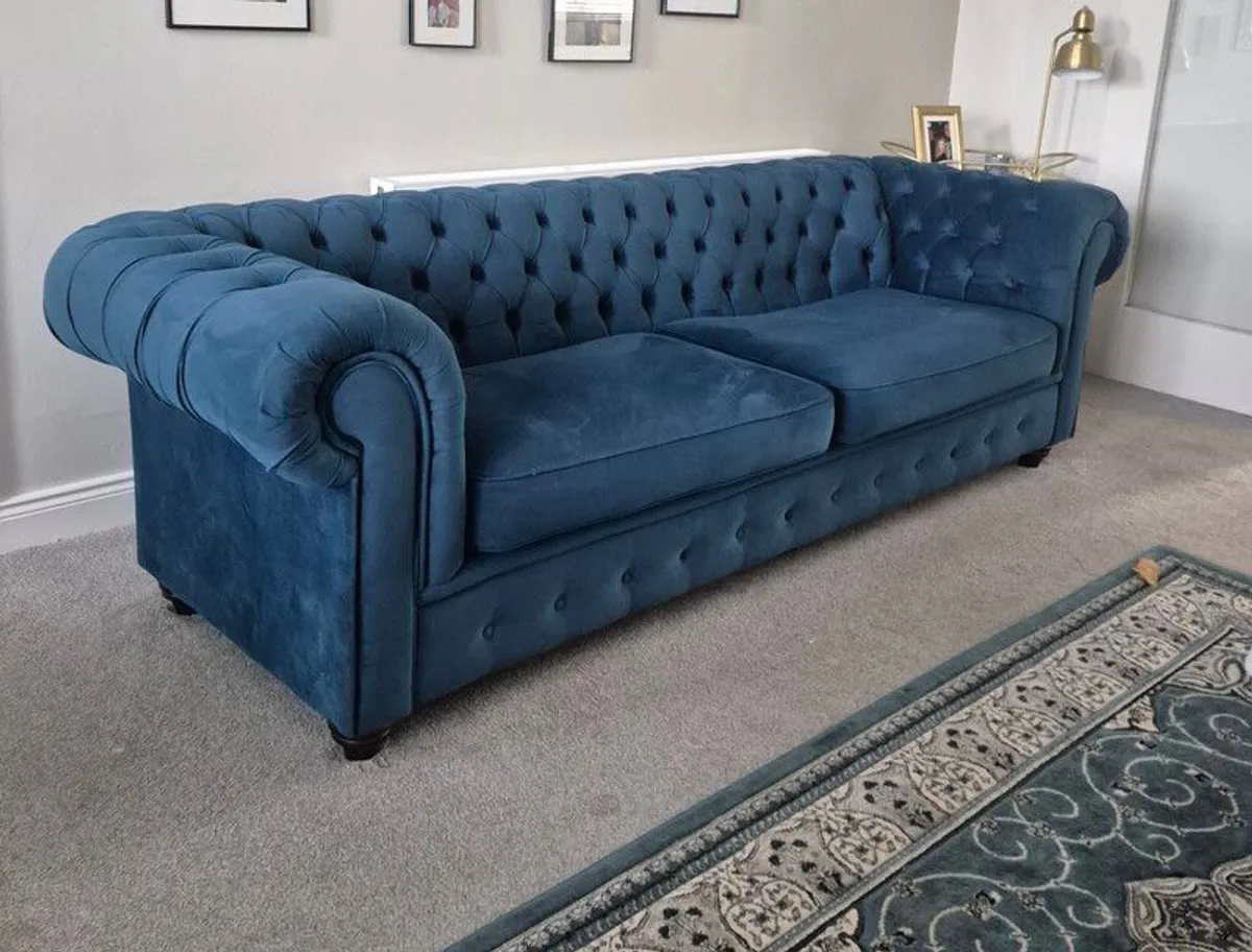3 seater velvet sofa - Image 3
