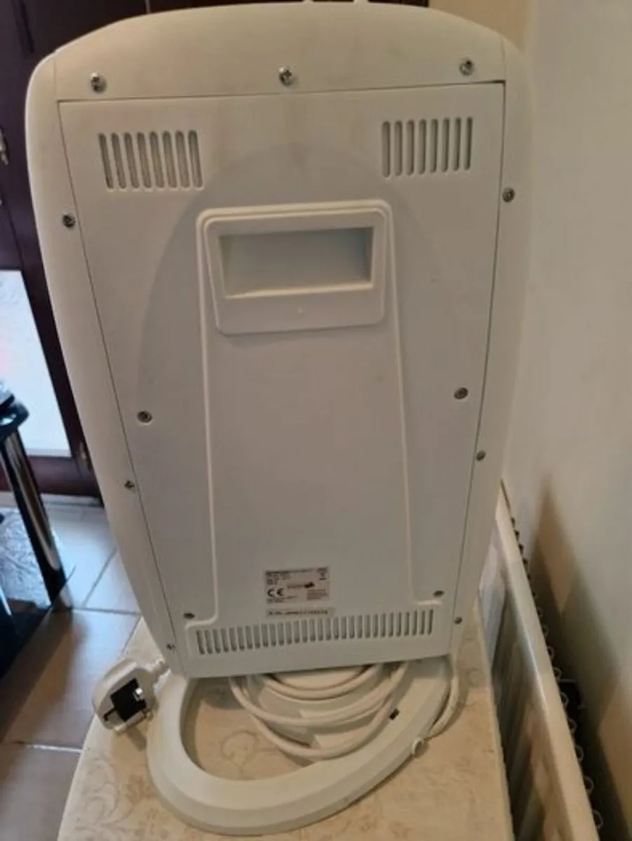 Halogen Heater Model SHH 1200 C1 in New Condition - Image 3