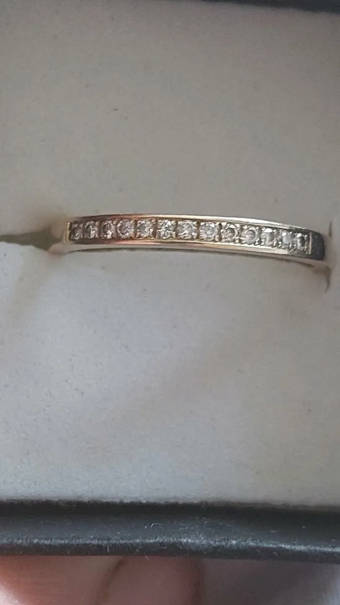 Gold ring - Image 2