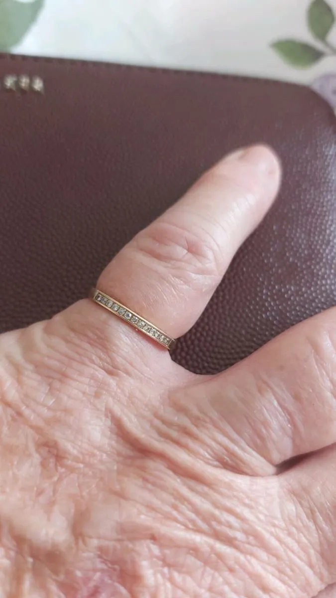 Gold ring - Image 3