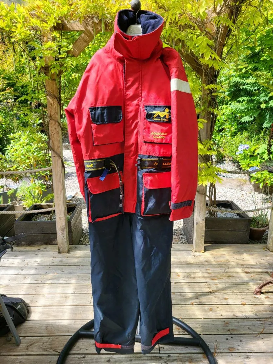 Mullion Aquafloat Superior 50 Floatation Suit - Image 1