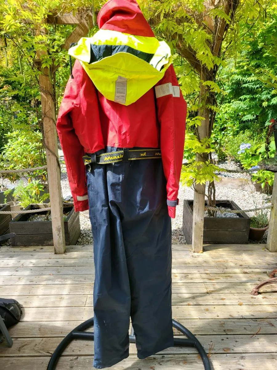 Mullion Aquafloat Superior 50 Floatation Suit - Image 2