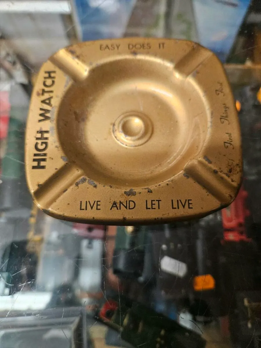 Vintage Metal Tin Ashtray - Image 3