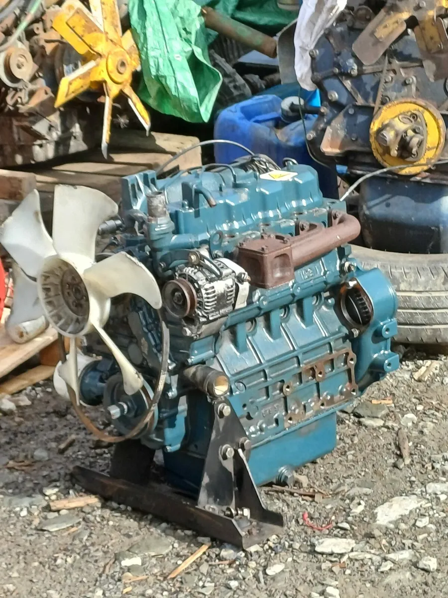 KUBOTA 4 cylinder V2203(VIDEO AVAILABLE) - Image 3