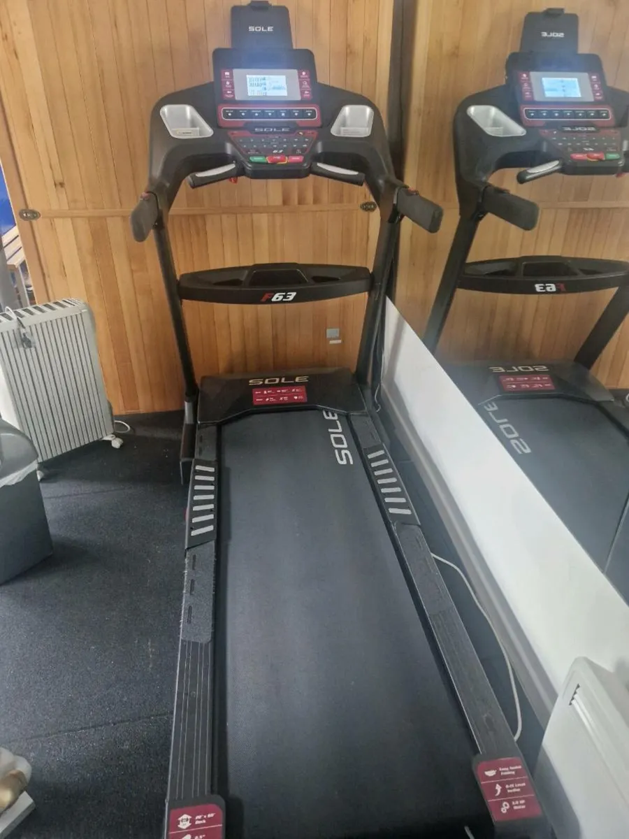 Gym equipment - Image 2