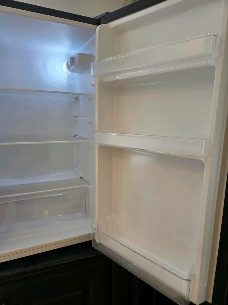 Fridge - Image 4