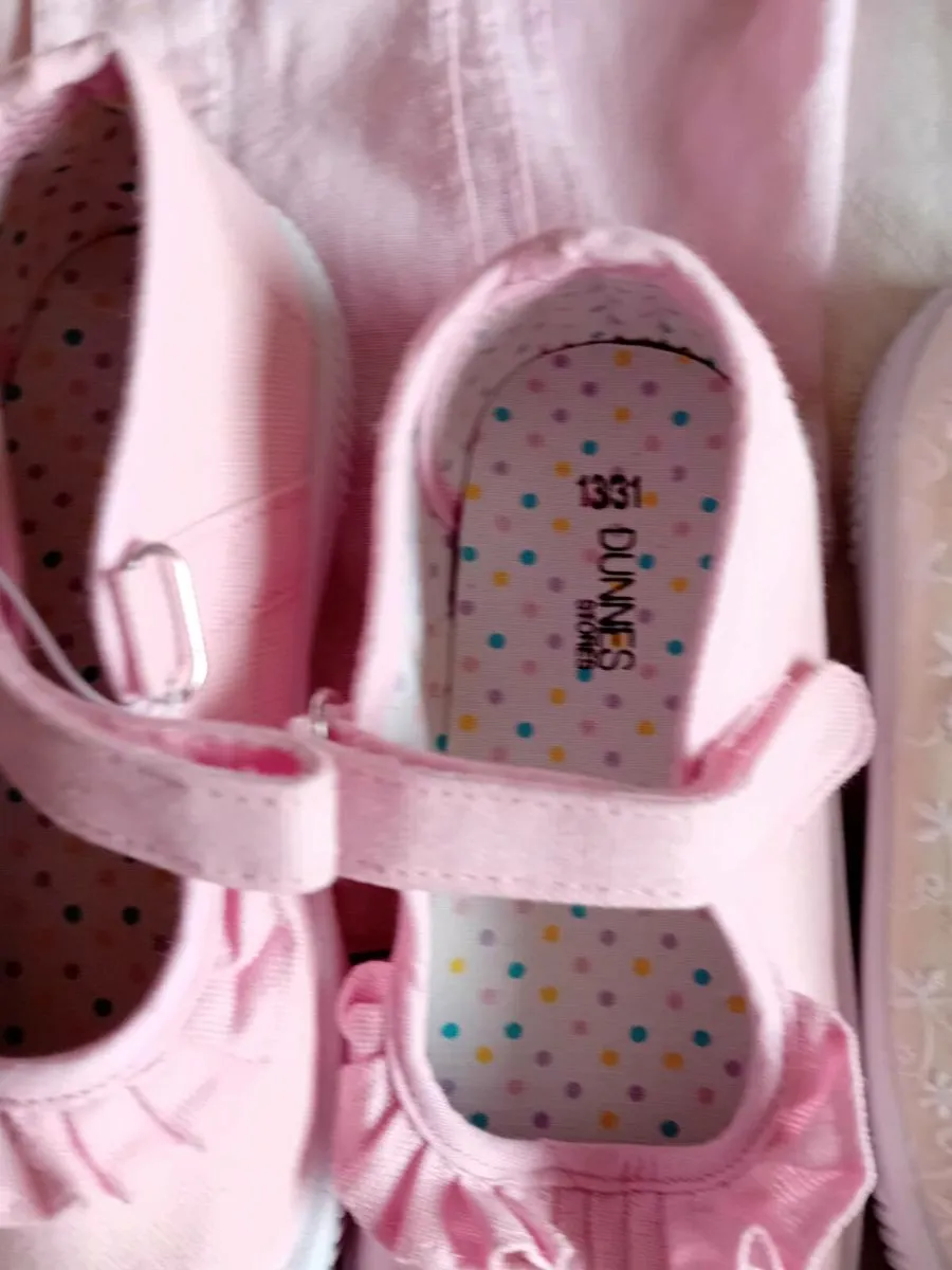 Girls Clothing and Shoes -7 to 8 yrs - Image 4
