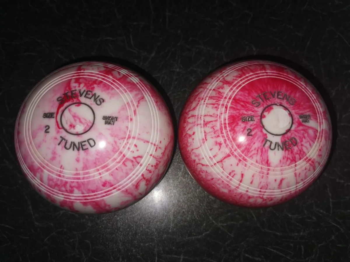 LAWN SHORT MAT BOWLS - Image 1
