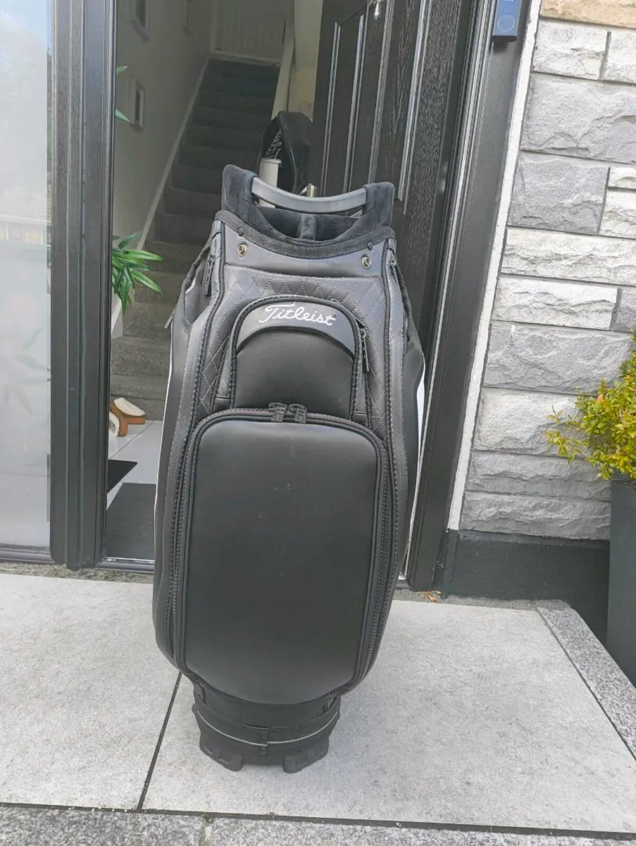 2025 Titleist full tour bag mint - Image 4