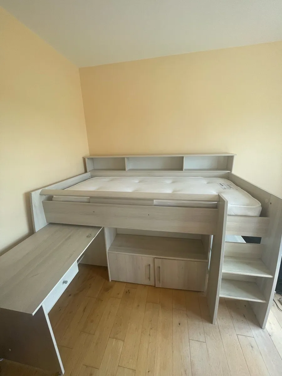 Mid sleeper bed - Image 1