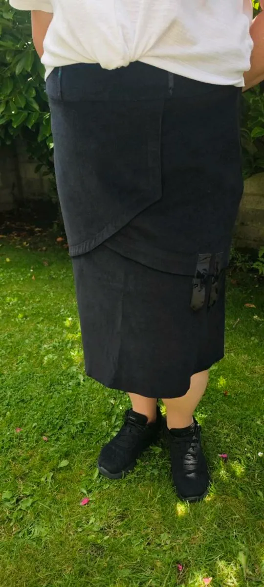 Black Skirt Size UK14 - Image 2