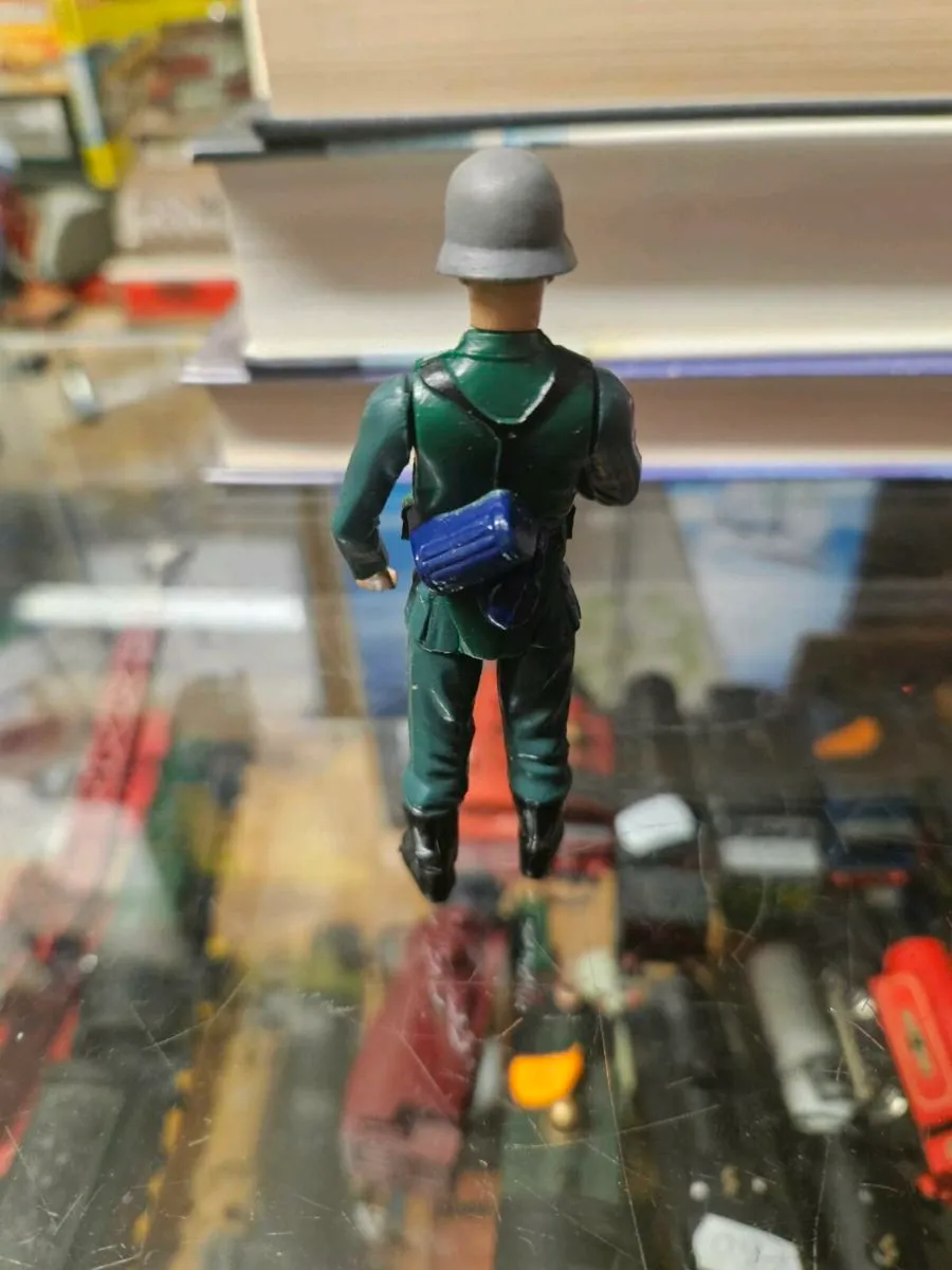 Vintage Action Force WW2 German Soldier - Image 3