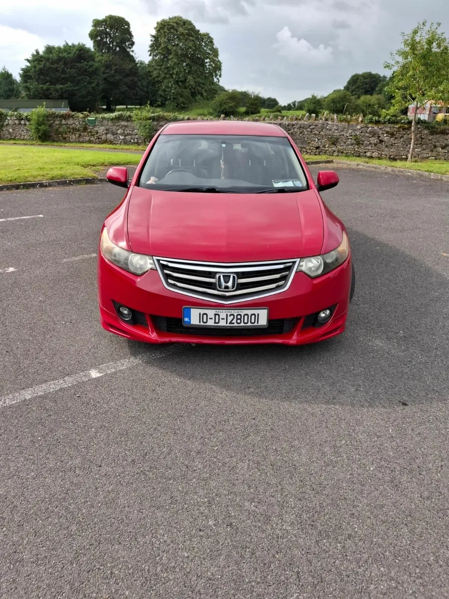 Honda Accord 2010 - Image 4