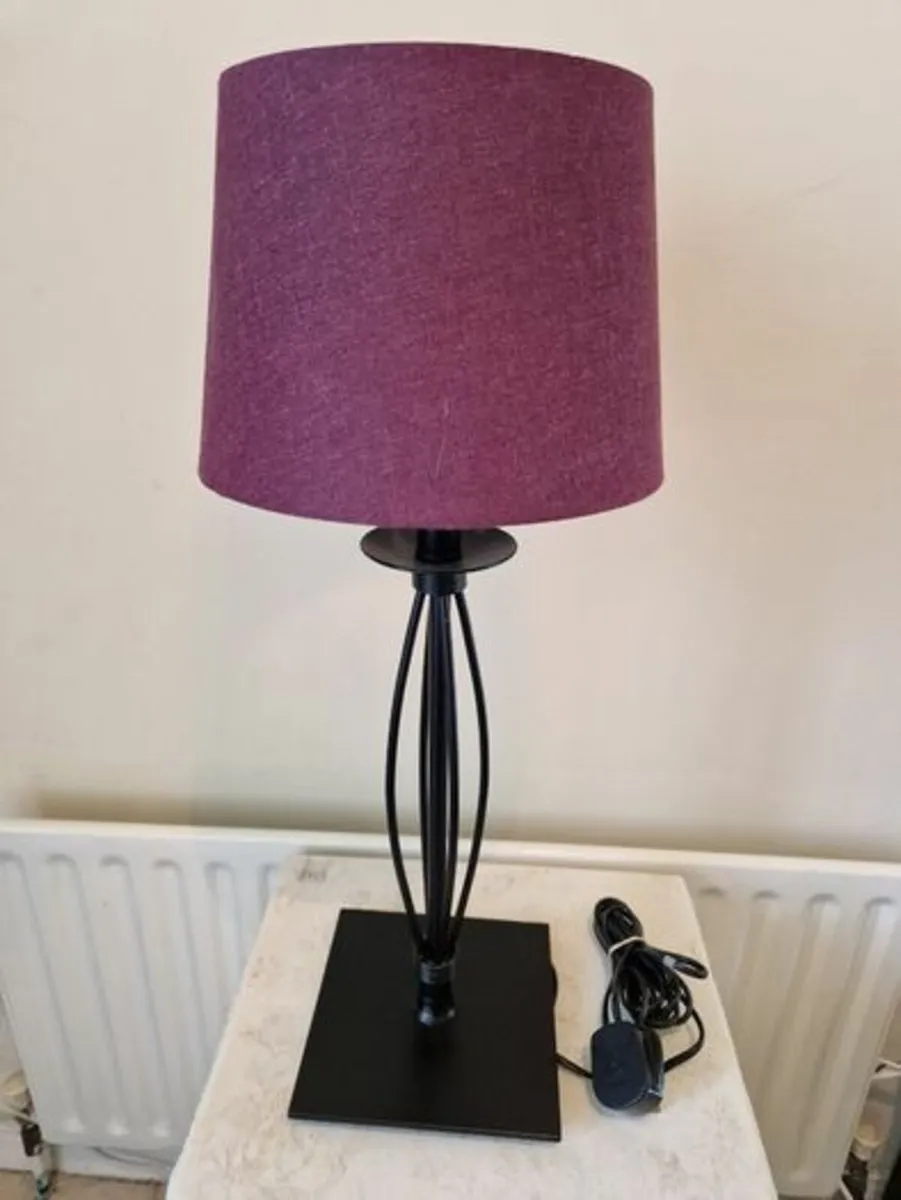 Lovely Table Lamp with Lampshade - Image 1