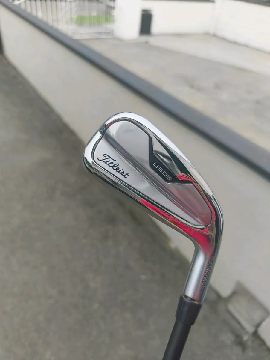 Titleist u505 3 iron like new - Image 1