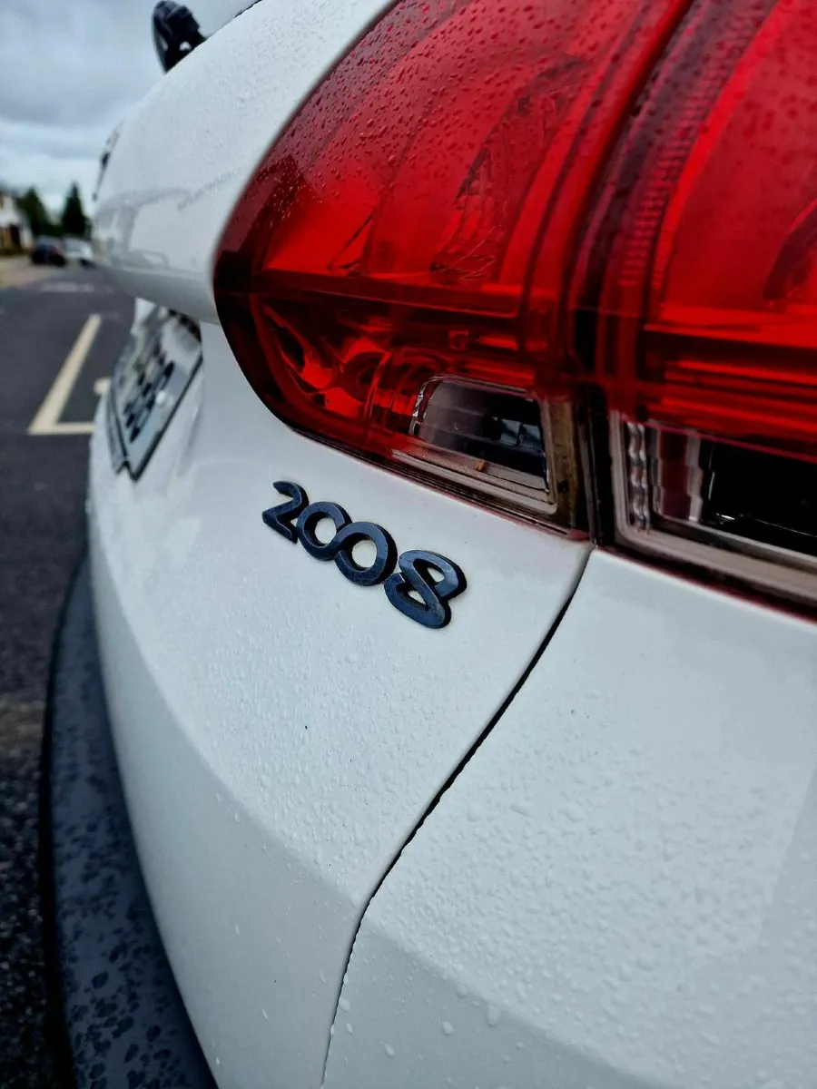 Peugeot 2008 2015 - Image 4