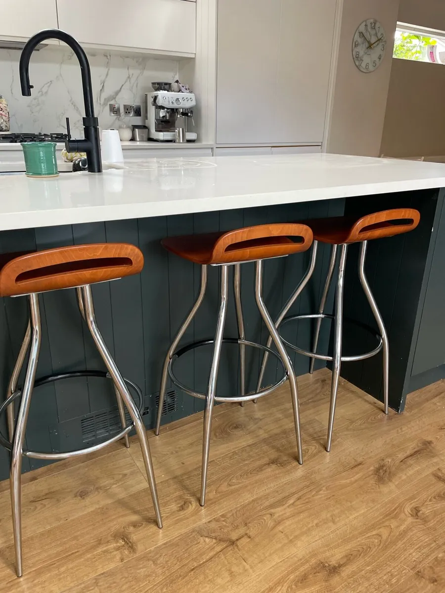 Bar stool x 5 - Image 1