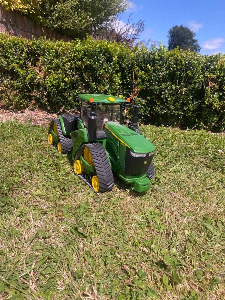 Bruder toy John Deere 9620RX - Image 3