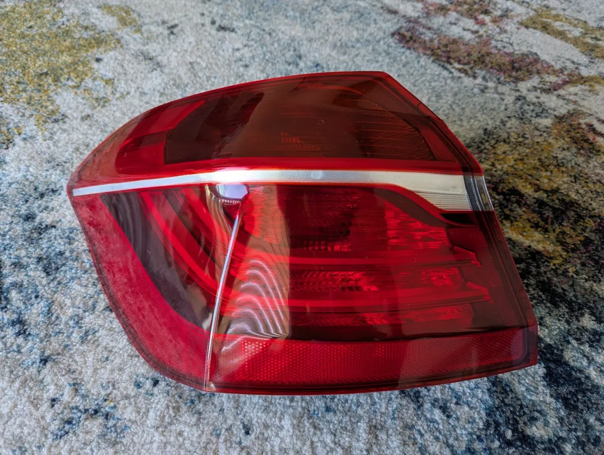 VAN WEZEL 0675931 Rear light for BMW F45 - Image 1