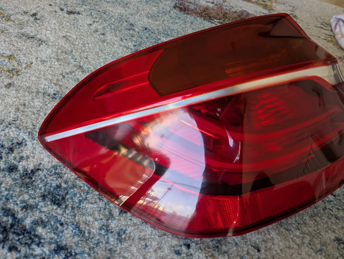 VAN WEZEL 0675931 Rear light for BMW F45 - Image 3