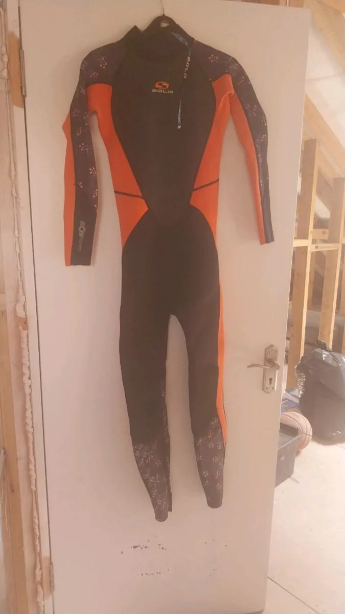 Wet Suit - Image 2