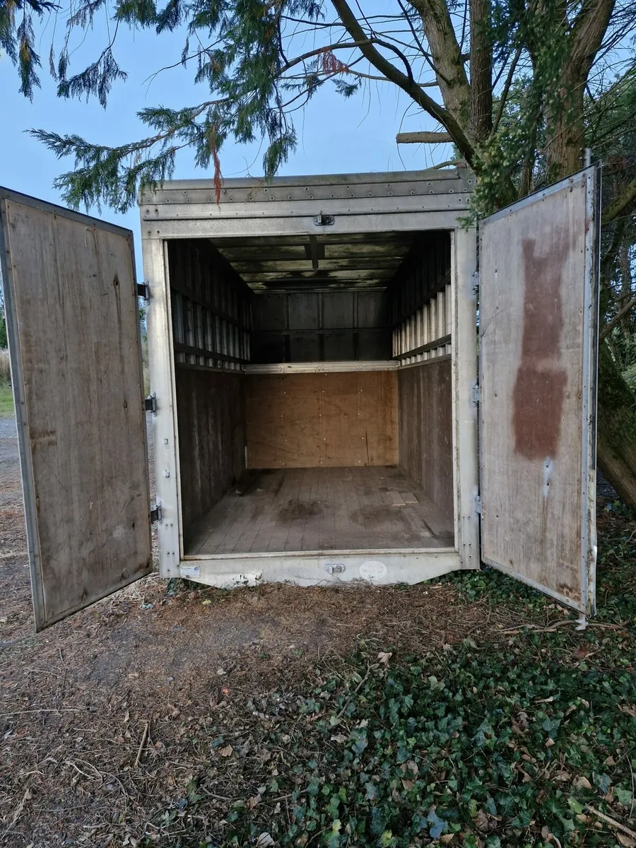 Storage Container (Unit), Troughs, Vacuum Pump. - Image 4