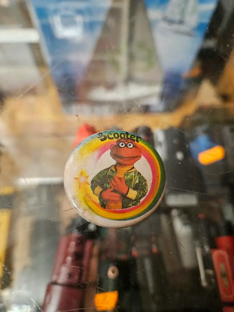 Vintage Muppets Scooter Badge - Image 1