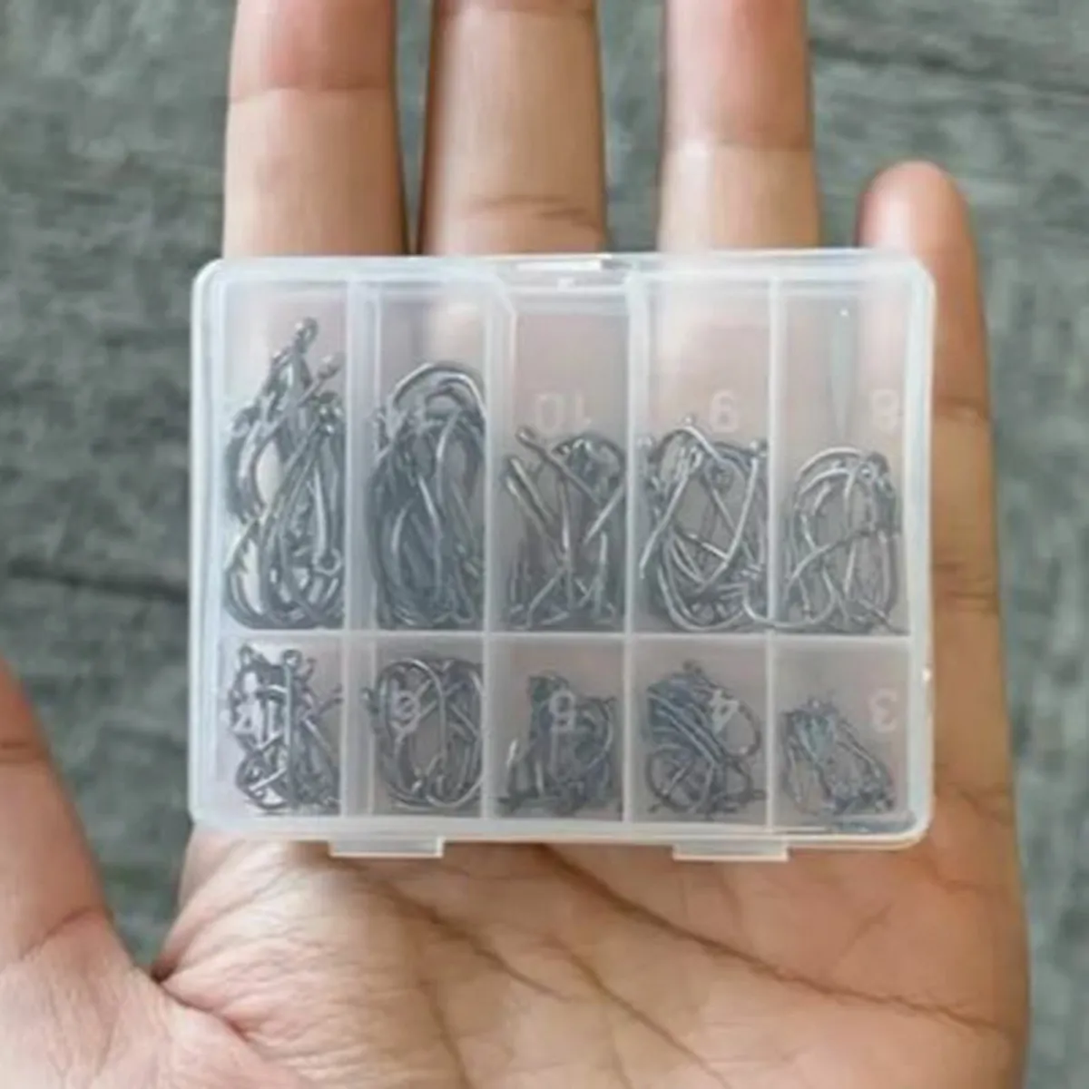100 PC CARBON STEEL FISHING HOOKS, SIZES (3-12) - Image 1