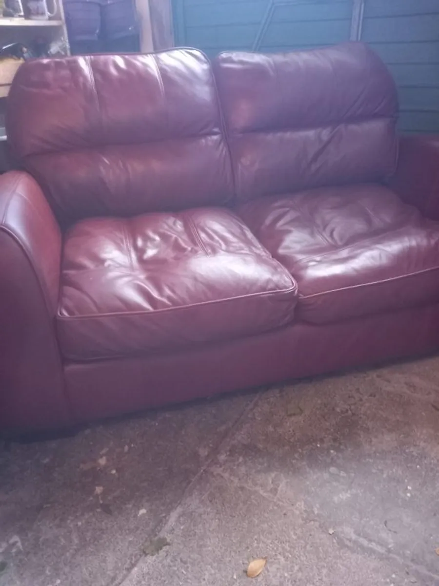 sofa - Image 1