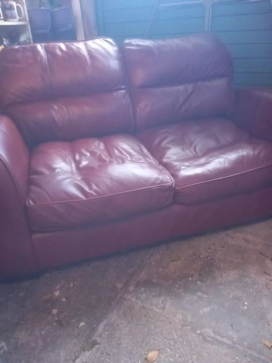 sofa - Image 2