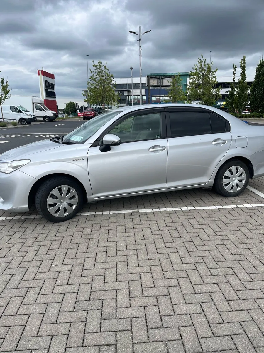 Toyota Corolla LOW KM - Image 3