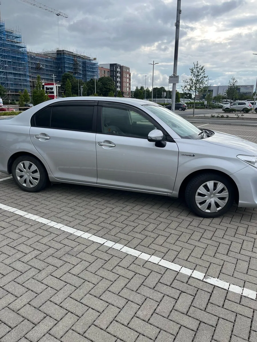 Toyota Corolla LOW KM - Image 4