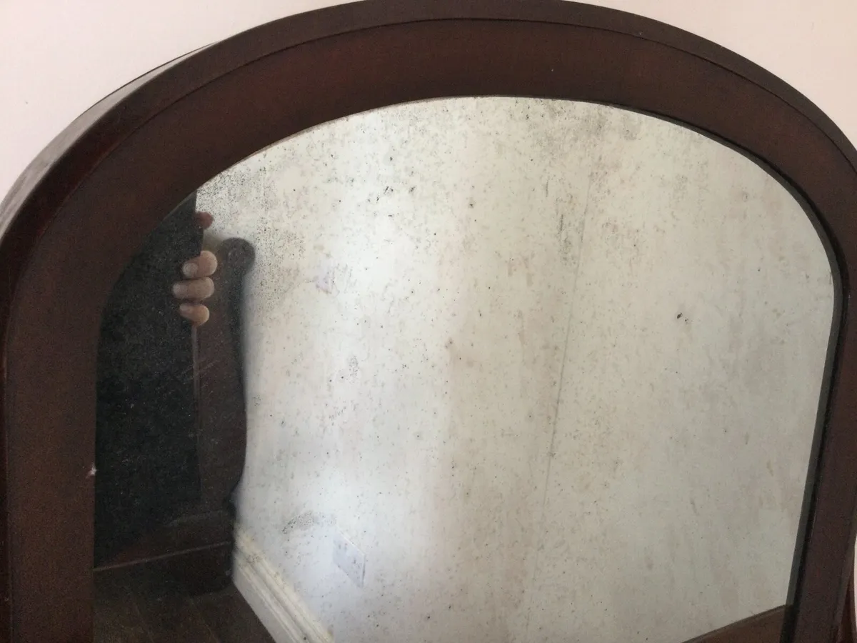 Free antique mahogany dresser - Image 3