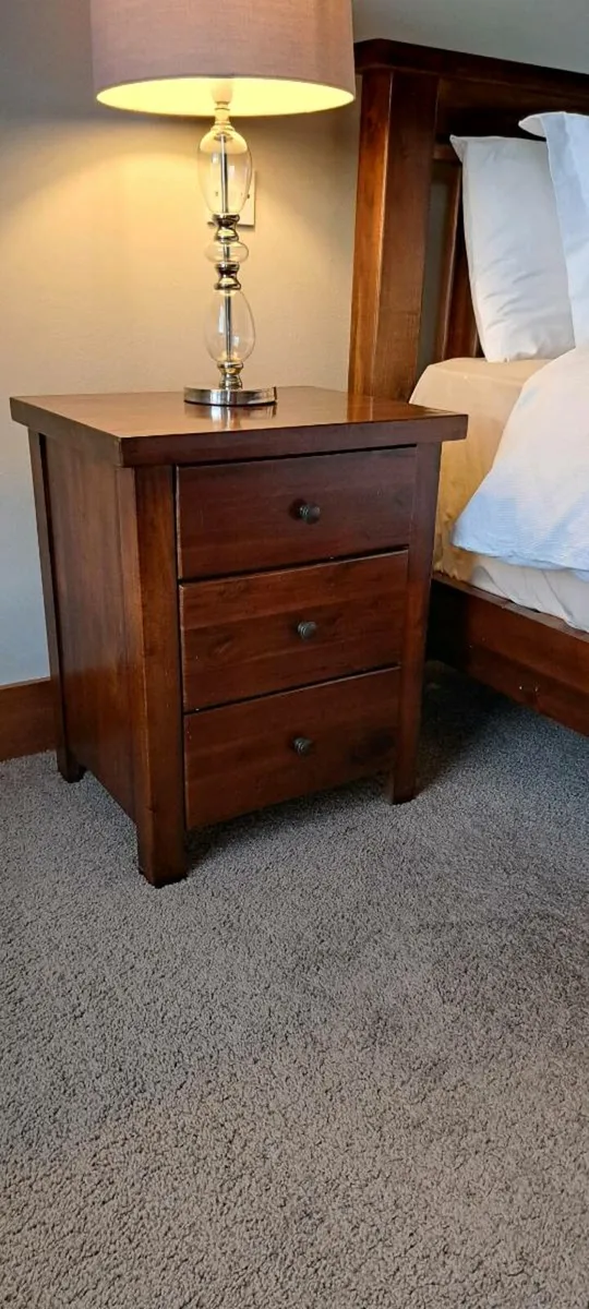 Bedroom furniture set - Image 2