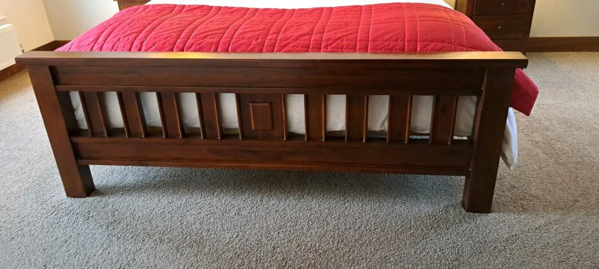 Bedroom furniture set - Image 4
