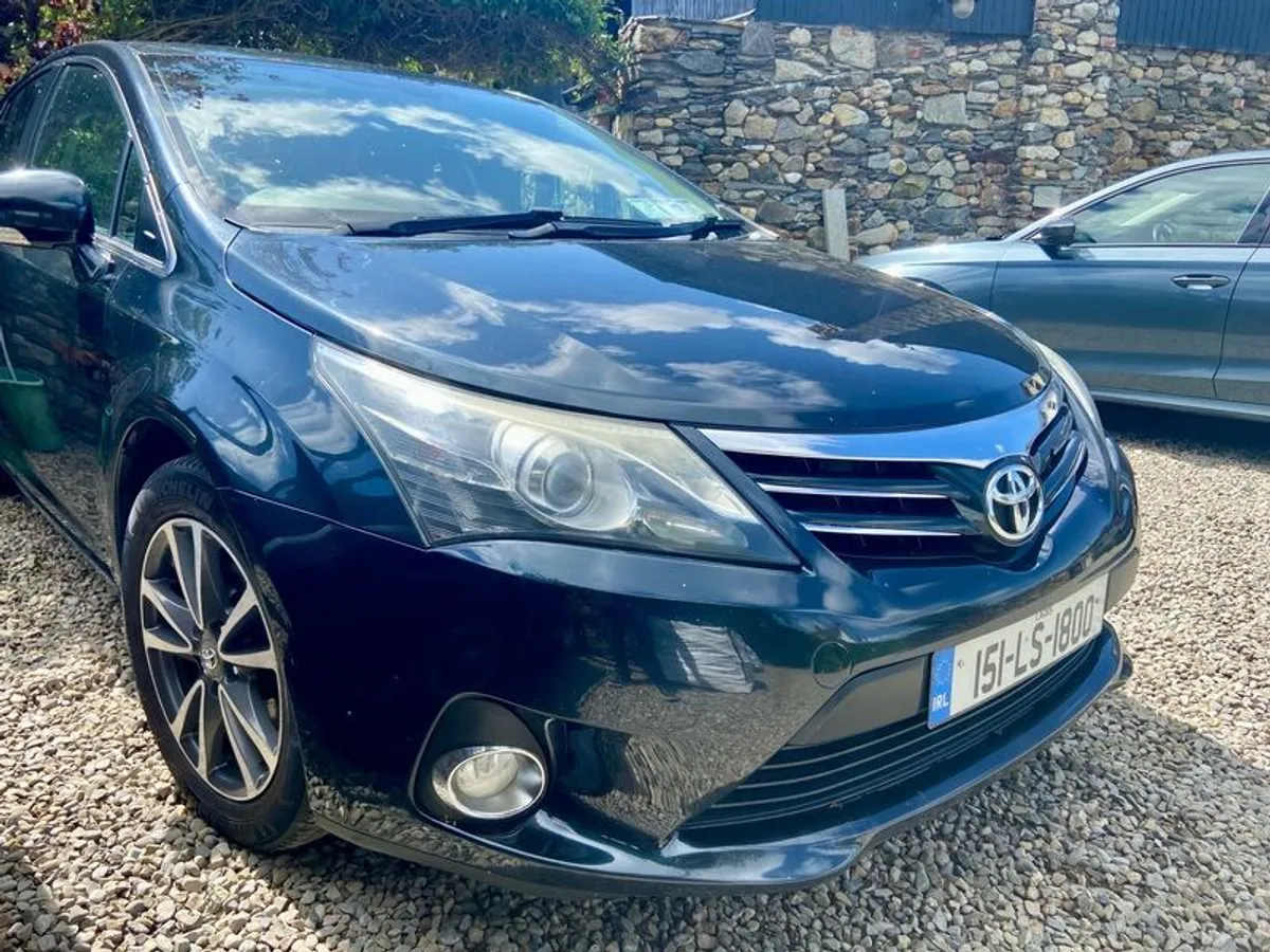2015 Toyota Avensis - Image 2