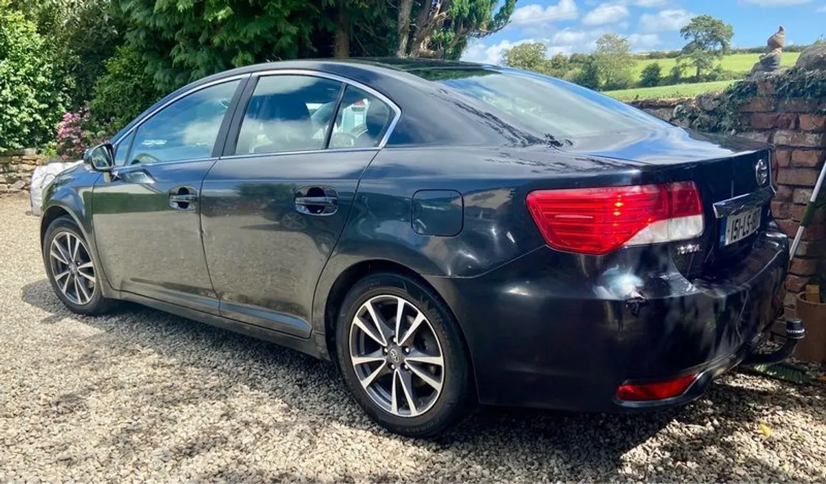 2015 Toyota Avensis - Image 3