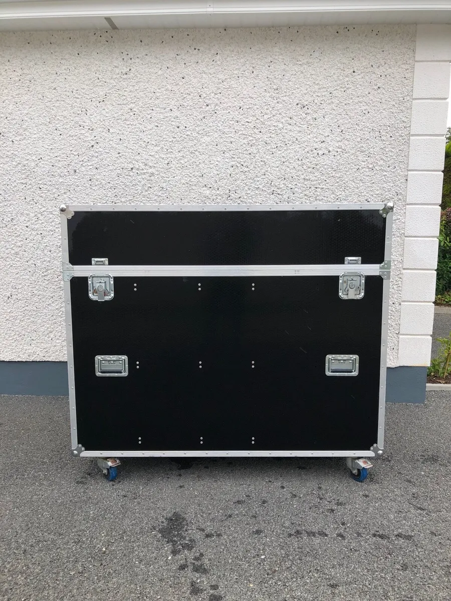 Flight Case - Image 1