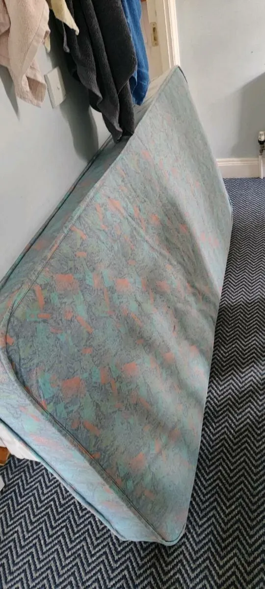 Single mattress - Image 1