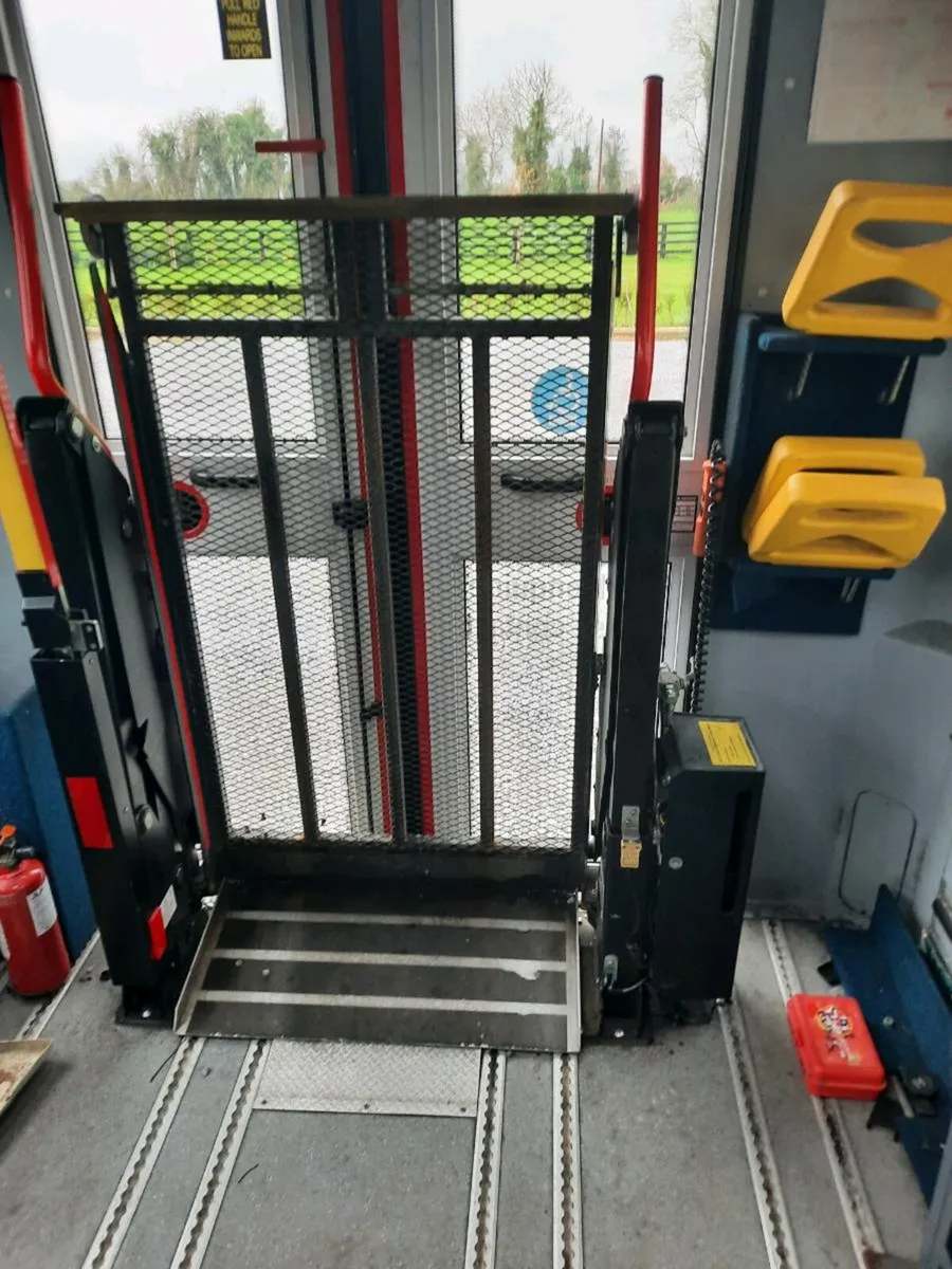 Wheel chair lift - Image 2
