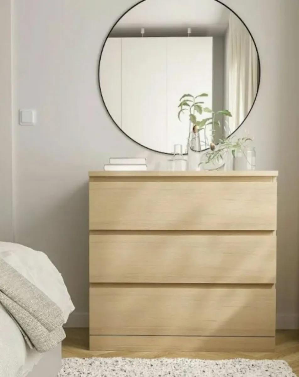 Chest kf drawer - Image 1