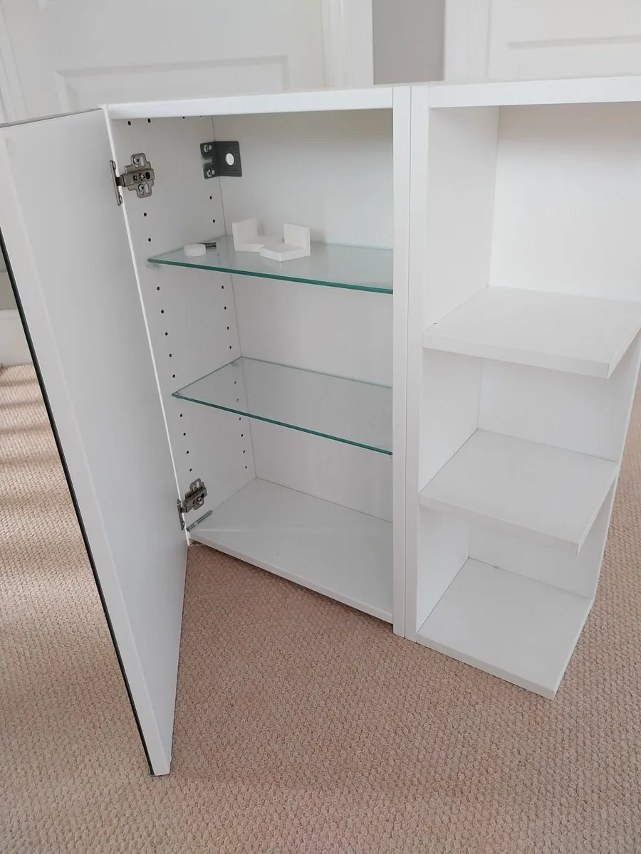 Bathroom cabinet - Image 1
