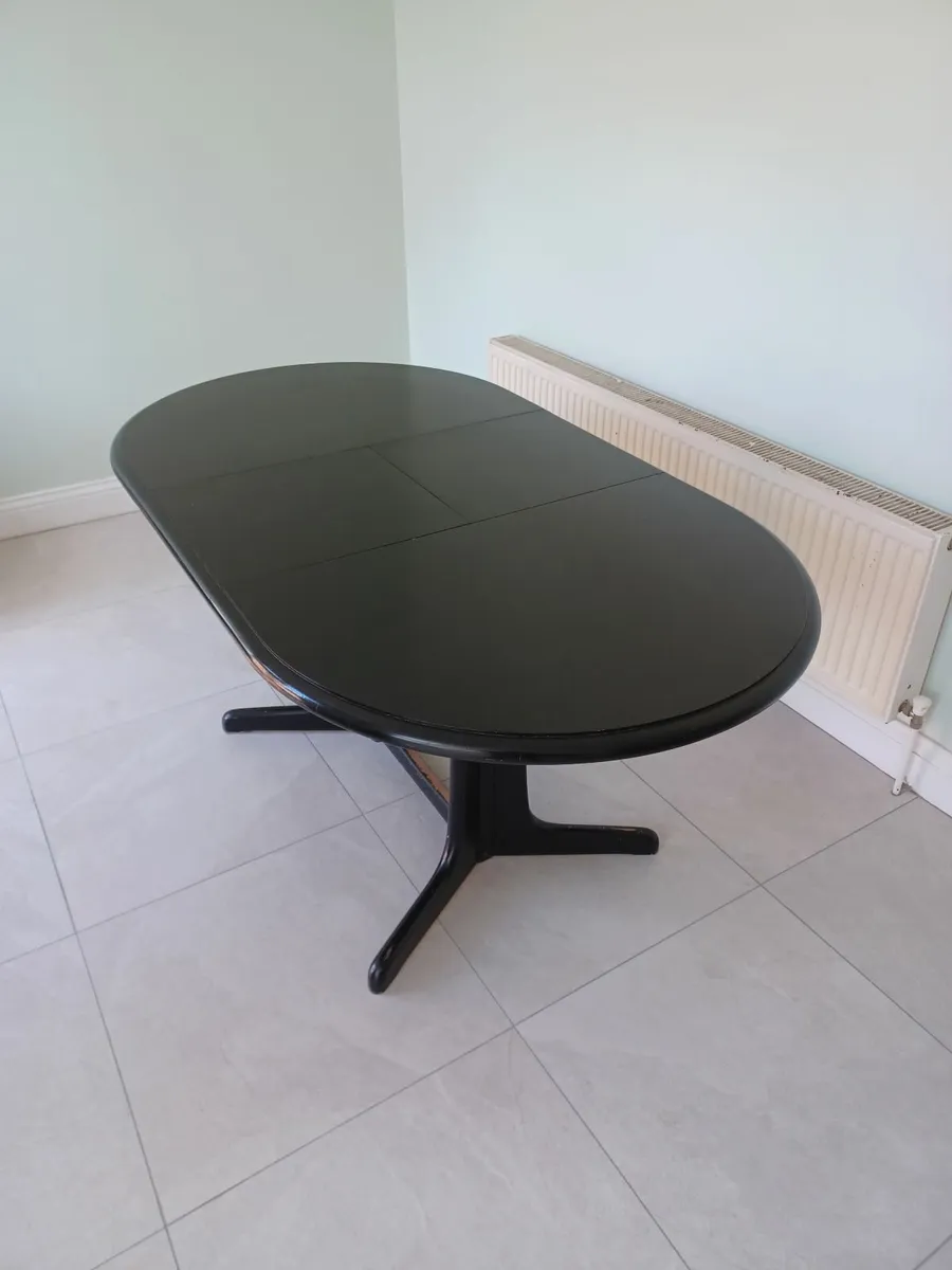Dining table - Image 3