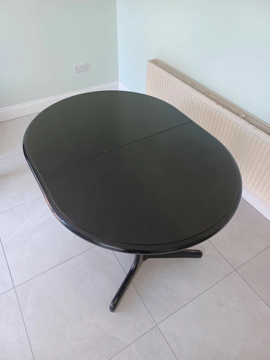 Dining table - Image 4