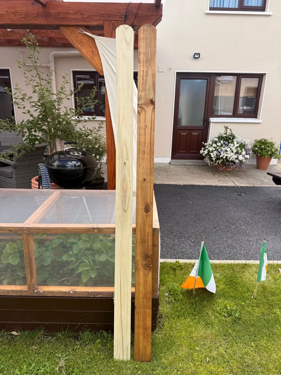 Picket round top 6ft sanded - Image 2