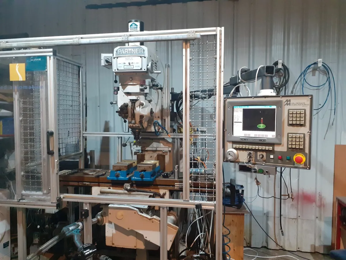 Cnc milling machine - Image 1