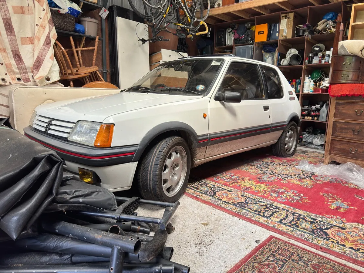 Car - Image 2