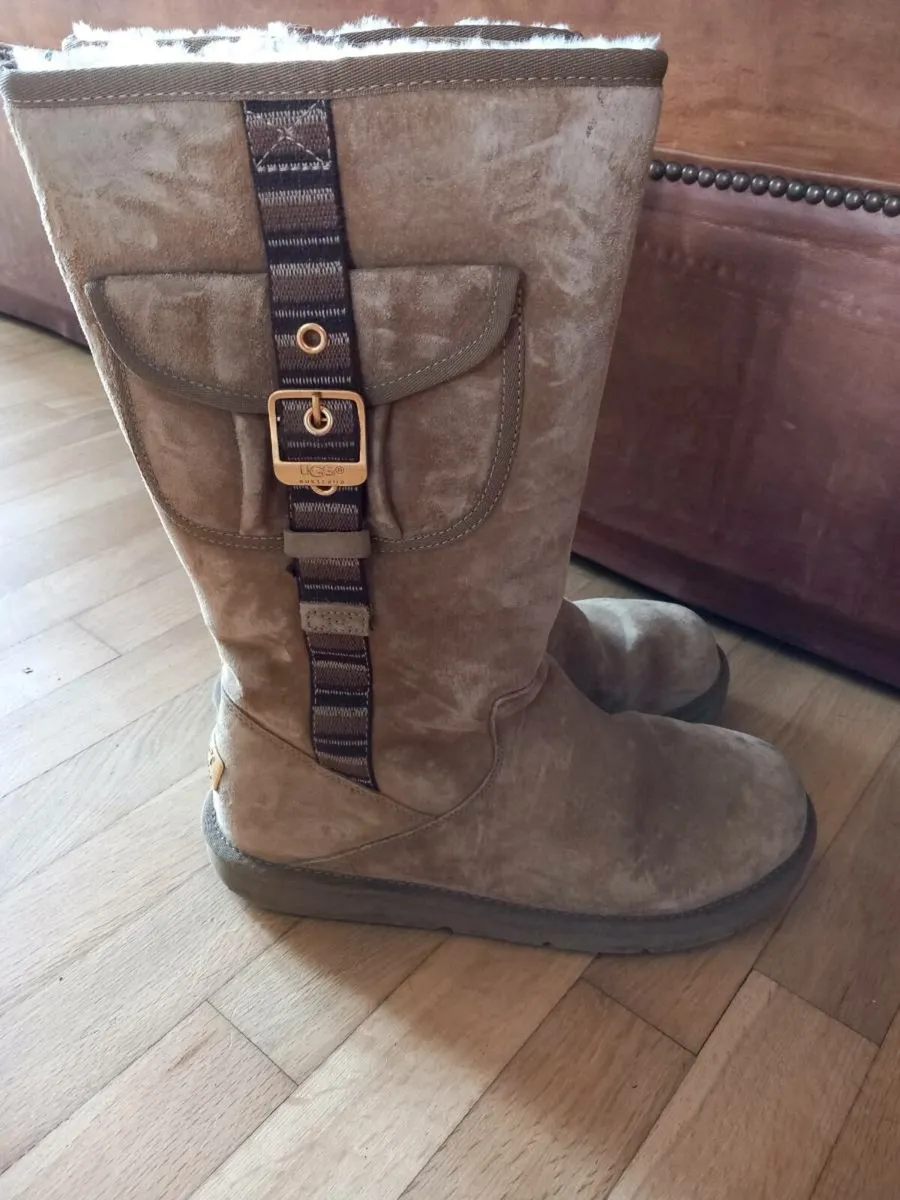 Retro Ugg Boots size 41 - Image 2
