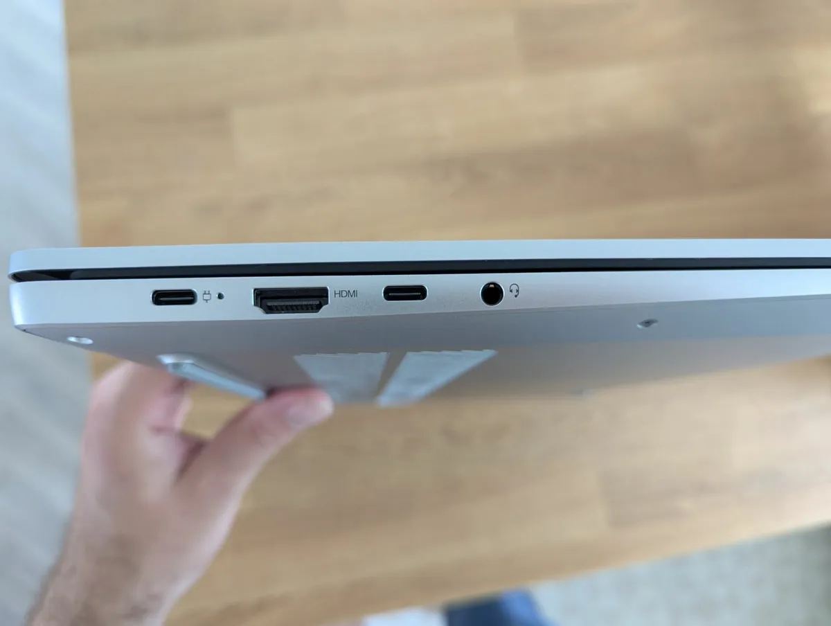 Lenovo Laptop 2025 Model – LIKE NEW! Used 4 months - Image 4