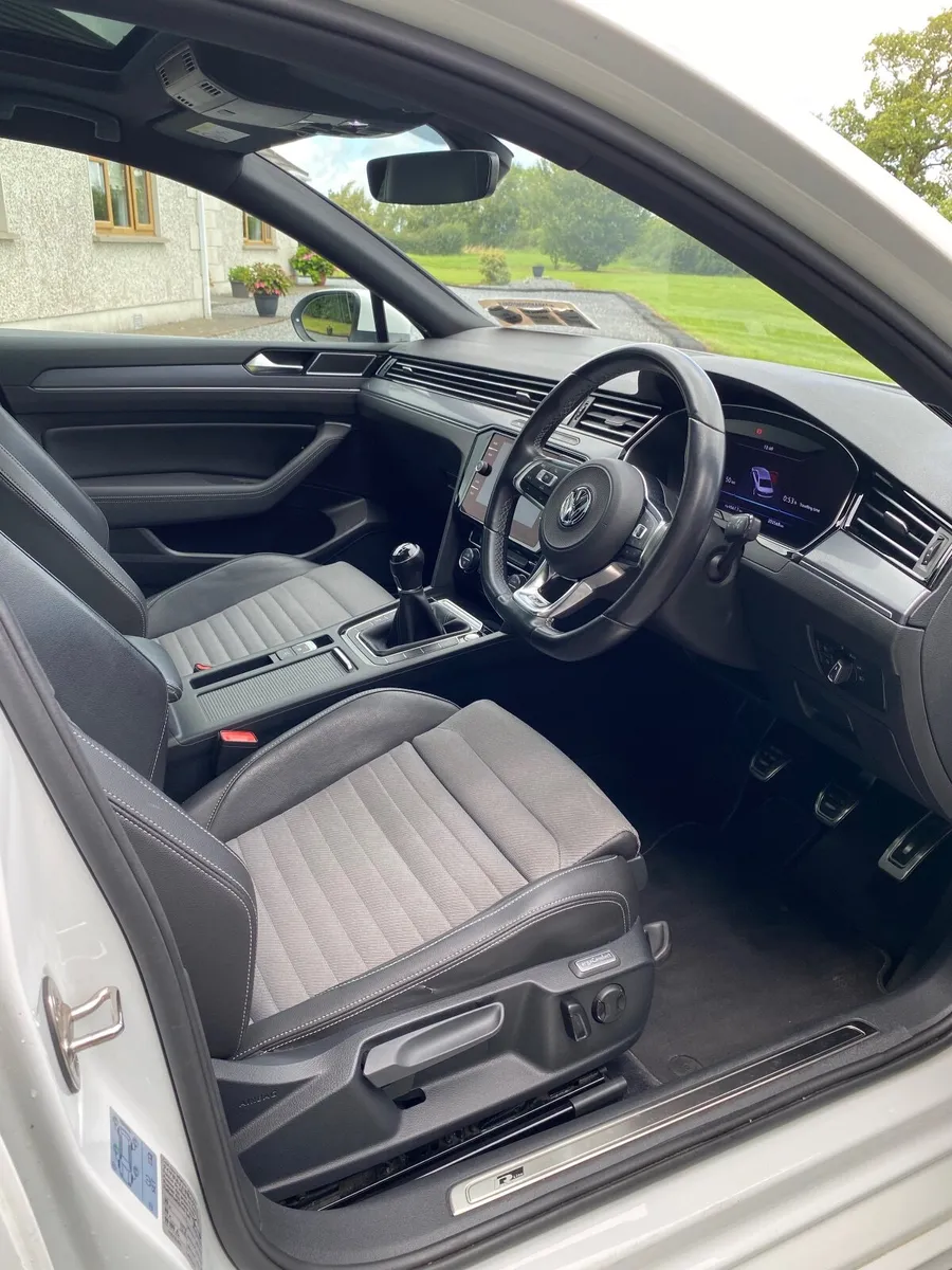 Volkswagen Passat 2018 - Image 3
